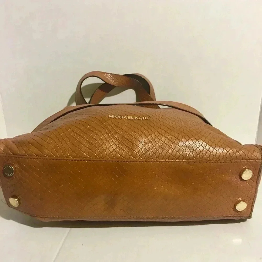 Michael Kors Brown leather satchel handbag - Picture 3 of 8
